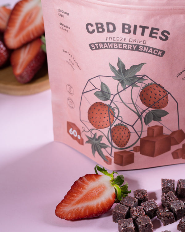 Cannabites - Freeze Dried Strawberry Snack with Hemp Flowers (60pc, 300mg)